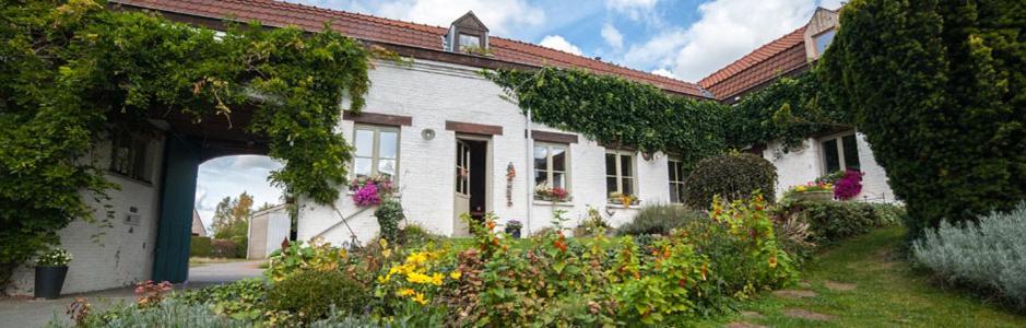 L'Atterrissage Bed & Breakfast Santes Екстериор снимка