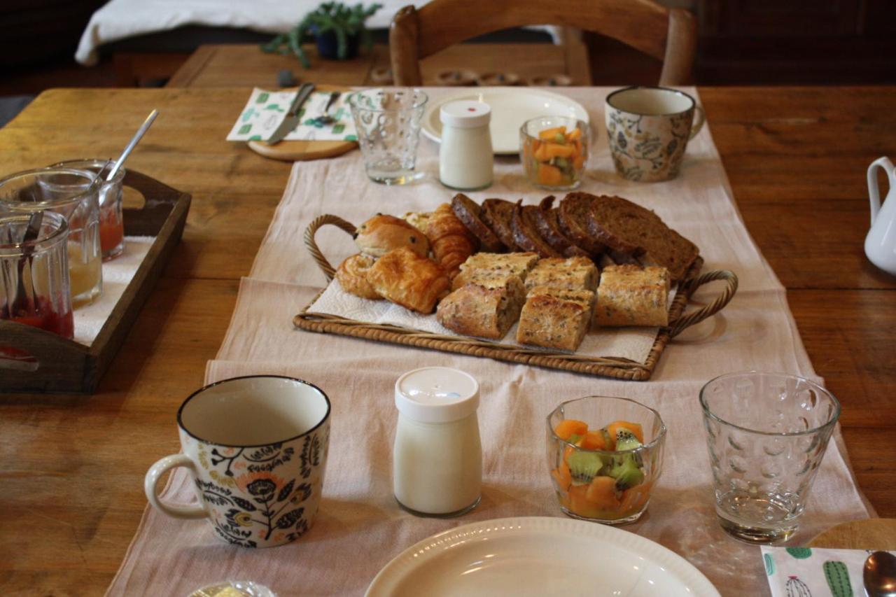 L'Atterrissage Bed & Breakfast Santes Екстериор снимка
